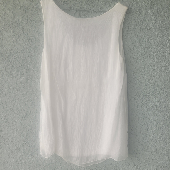 Via Signoria Silk Soft White Elegant Sleeveless Top - Picture 5 of 8